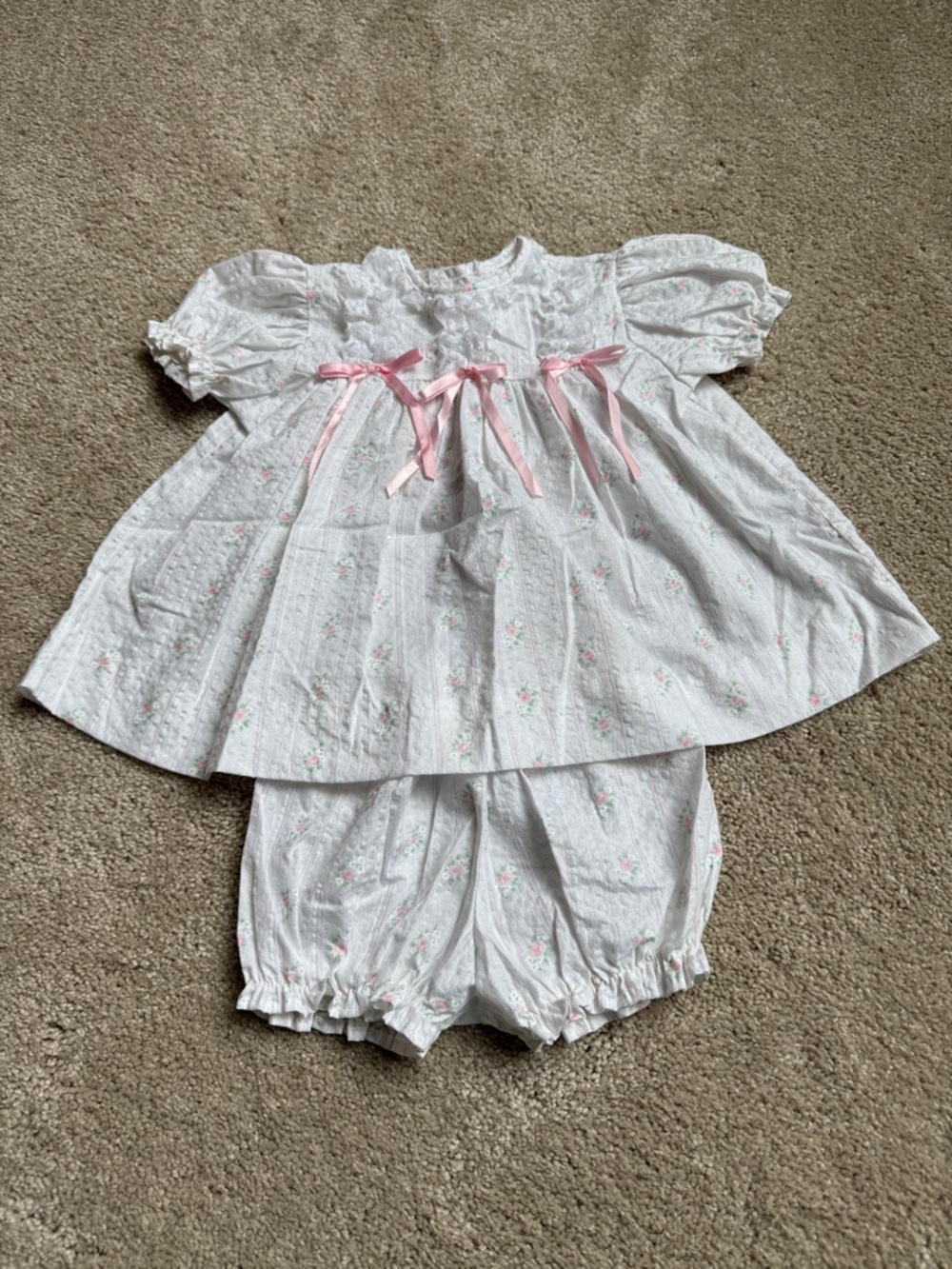 Vintage Classic White and Pink Floral Matching Set